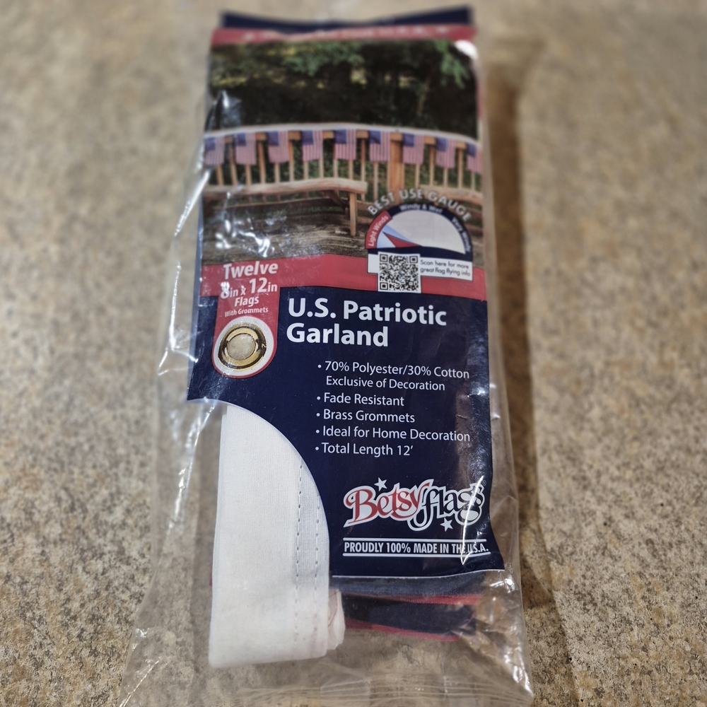 Betsy Flags U.S. Patriotic Garland